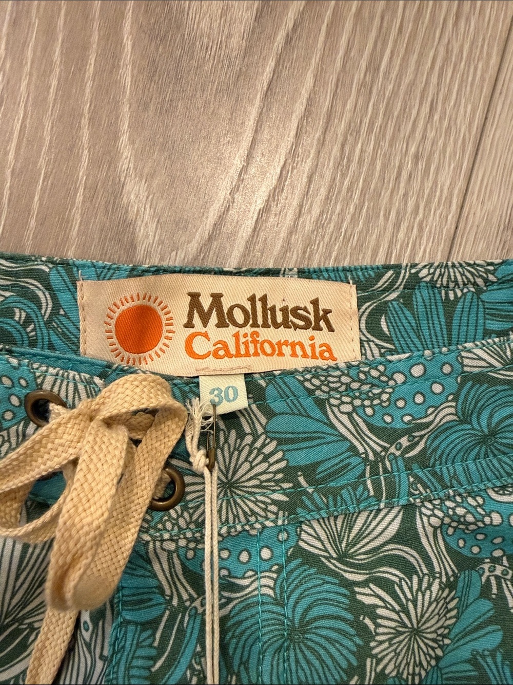 NWT Mollusk Surf Shop California Scallop Trunks Green Tidepool Size Small 30 - Picture 4 of 5